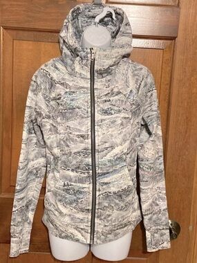 LULULEMON scuba hoodie